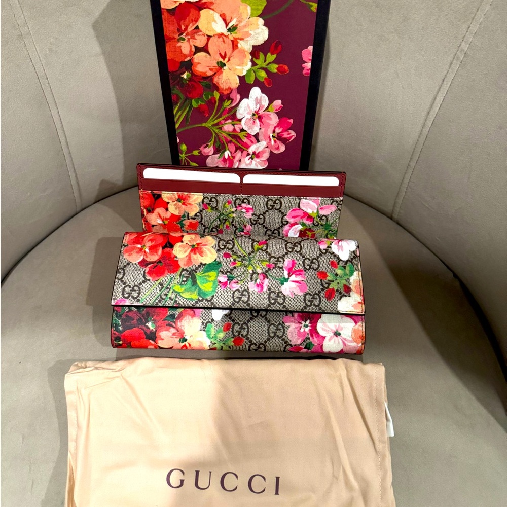 Gucci Multicolor Floral Pattern Wallet